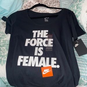 women nike shirt